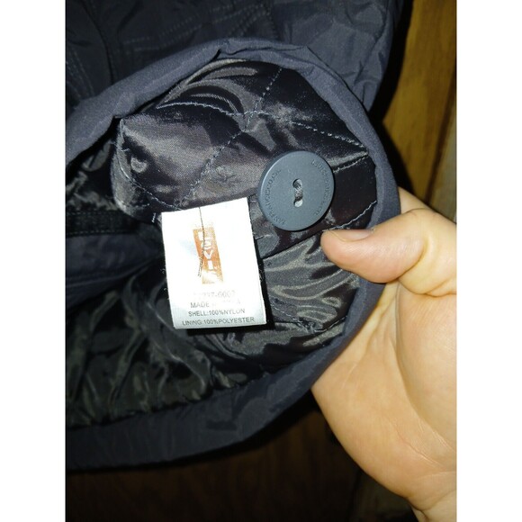 Levi's Vest Mens Size Medium 38×27 Black Lined 100% Nylon Buttoned Zipper 2011 - Picture 4 of 15